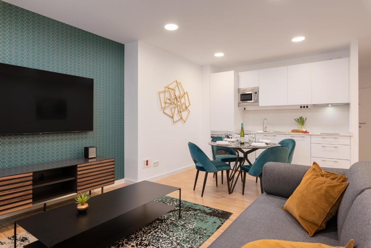 I Loft Santiago By Upper Luxury Housing Apartment ซานติอาโก เด กอมโปสเตลา ภายนอก รูปภาพ