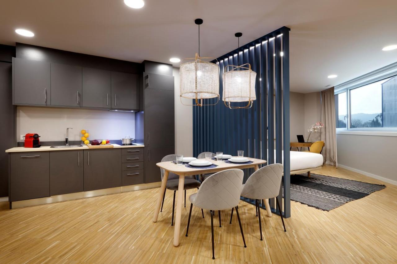 I Loft Santiago By Upper Luxury Housing Apartment ซานติอาโก เด กอมโปสเตลา ภายนอก รูปภาพ