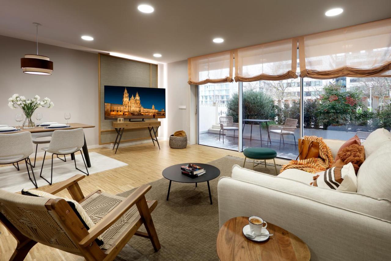 I Loft Santiago By Upper Luxury Housing Apartment ซานติอาโก เด กอมโปสเตลา ภายนอก รูปภาพ